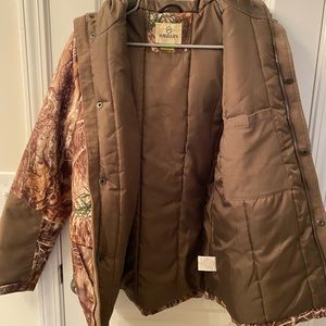 Magellan Outdoors Realtree XL YOUTH (women’s small) camo jacket